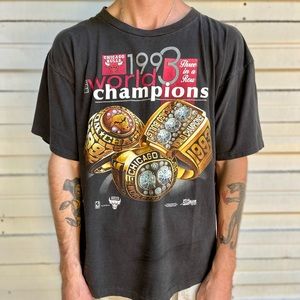 Legit 1993 Chicago Bulls World Champions 3 Peat T Shirt XL Air Jordan